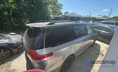 2013 Toyota Sienna Le from USA, damaged, VIN 5TDKK3DC4DS370704